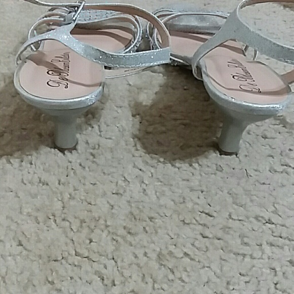 Shoes - Picture 3 of 5